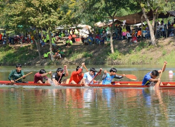 เทศบาลตำบลนิคมทุ่งโพธิ์ทะเล จัดการแข่งขันเรือยาว 7 ฝีพาย ประจำปี 2561