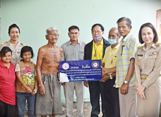 กำแพงเพชร-เทศบาลตำบลช่องลมสนับสนุนงบประมาณการปรับสภาพแวดล้อมที่อยู่อาศัยสำหรับคนพิการ