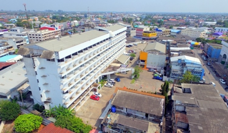 โรงแรมเพชรโฮเต็ล เพชรน้ำหนึ่งแห่งเมืองกำแพงเพชร