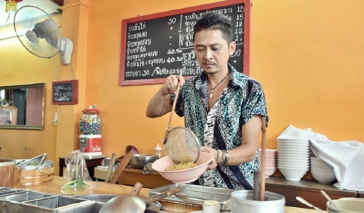 ร้านอู๊ดรสเด็ด สืบทอดตำนานบะหมี่นายเซี้ยง