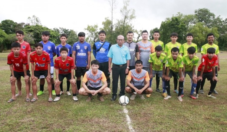 กำแพงเพชร-องค์การบริหารส่วนตำบลวังตะแบก เปิดการแข่งขันกีฬาฟุตบอลลอยกระทง คัพ 